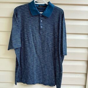 BUGATCHI MEN POLO DRESS SHIRT SIZE LARGE BLUE
See pictures for measurements